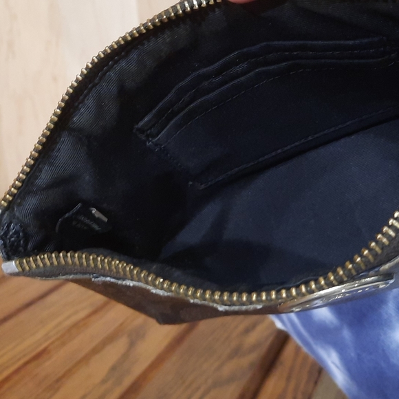 Coach Wristlet - Picture 4 of 4